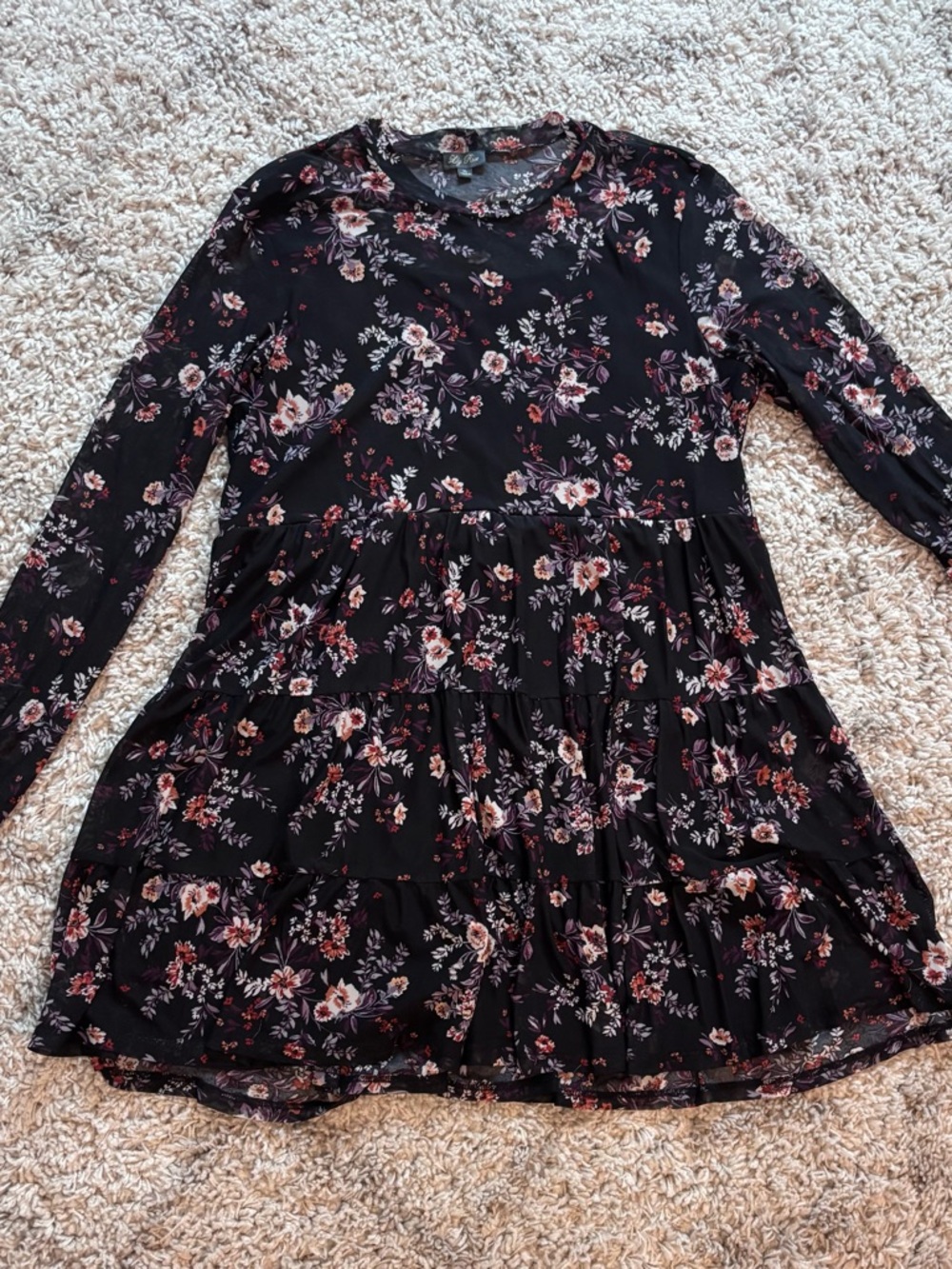 Women’s Black Floral Tiered Mesh Long-Sleeved Dress